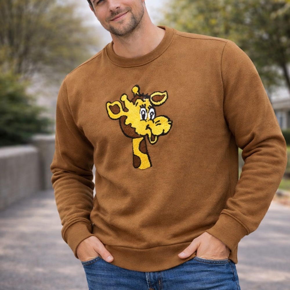 Bonobos Geoffrey Giraffe Sweatshirt Crewneck men’s medium Brown "Toys R Us Kid" - Picture 1 of 12